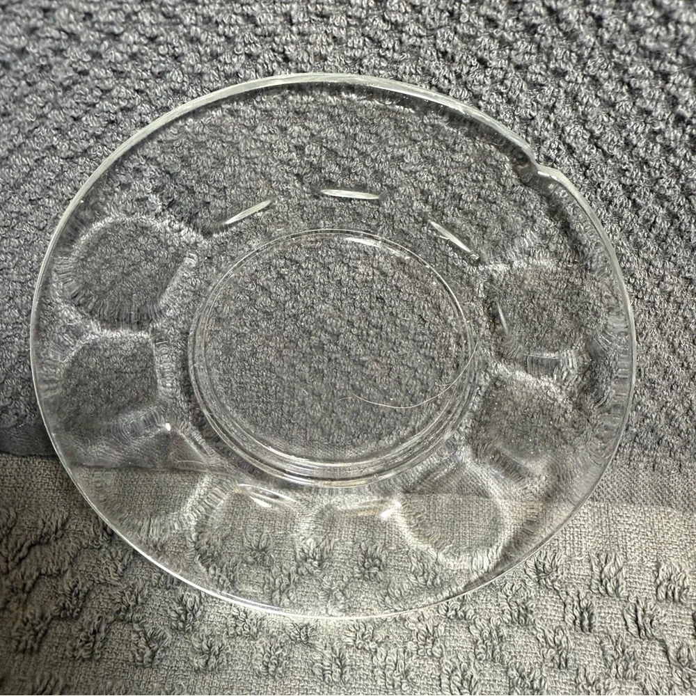 VINTAGE ARCOROC FRENCH RETRO 1970’sTHUMBPRINT PATTERN DEMITASSE CUP & SAUCER SET